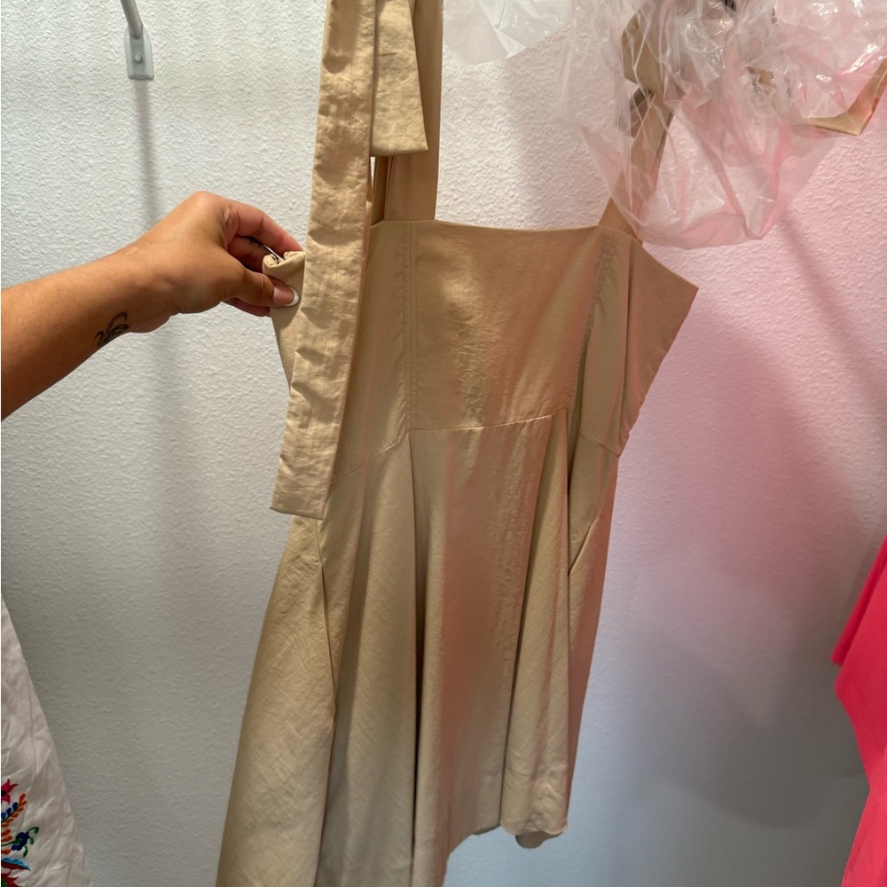 Gianni bini mini dress tan size 8